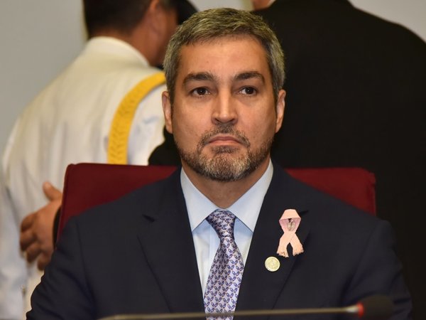 82,1 por ciento no votarían de nuevo por Mario Abdo Benítez
