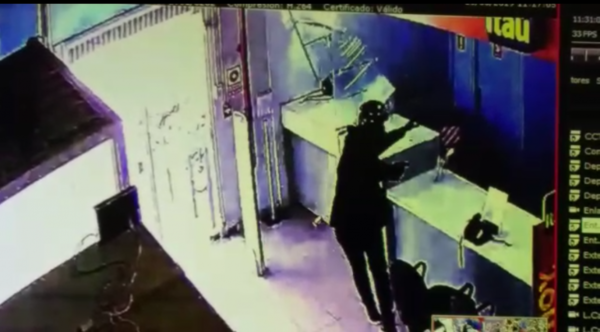 HOY / Asalto en supermercado: un policía herido y botín estimado de G. 30 millones