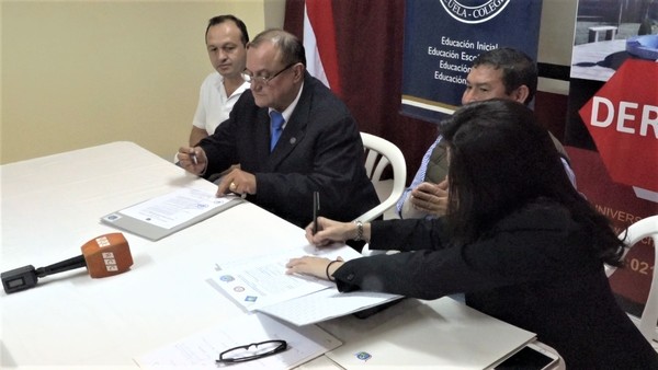 Unichaco y Gobernación firman convenio para potenciar educación