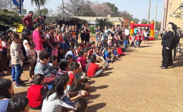 Magistrados homenajearon a los niños en su día