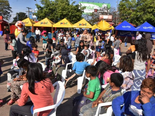 Como si fueran reyes, la fiesta para niños sigue hoy en Asunción