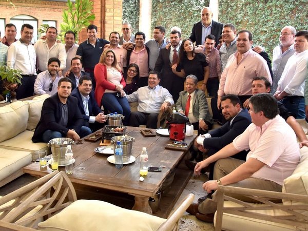 Cartistas dictan defunción del juicio pero evitan hablar de archivamiento