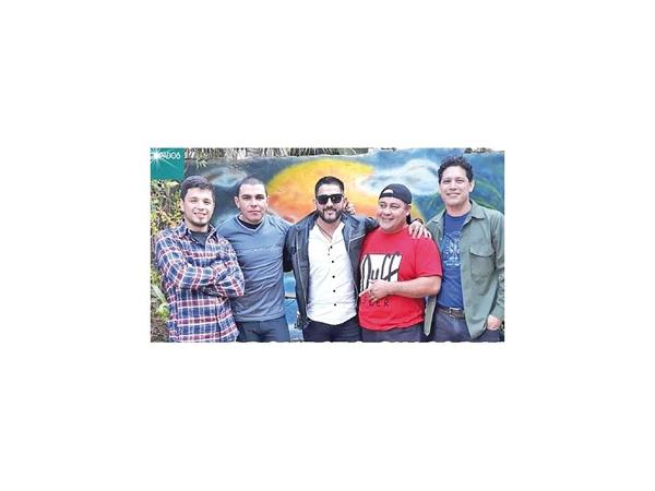 Espectáculos traen alegría y diversión sobre la calle Palma