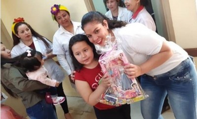 La Miss Gordita Repartió Juguetes En El “Día Del Niño”