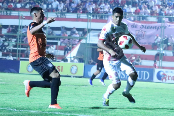En el último suspiro, San Lorenzo salva un punto ante General Díaz