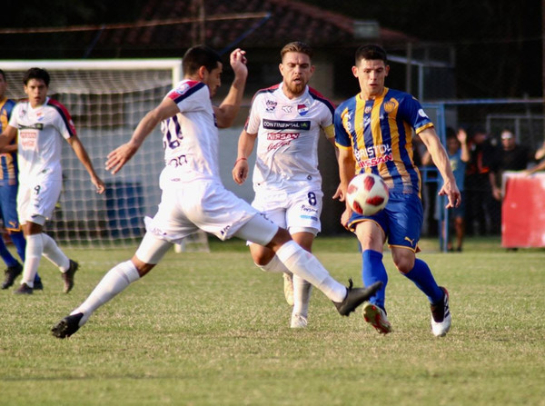 Luqueño apenas pellizca un punto ante un duro Nacional