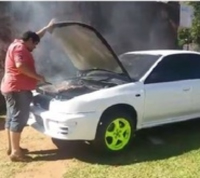 Transformó su Subaru en parrilla y es todo un éxito - Paraguay.com
