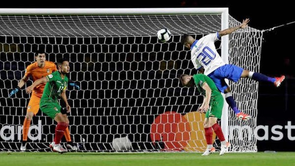 Una selección sudamericana despidió a su DT