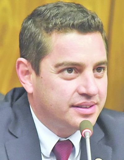 Seguir gobernando con “errores, aciertos y sombras”  - Nacionales - ABC Color