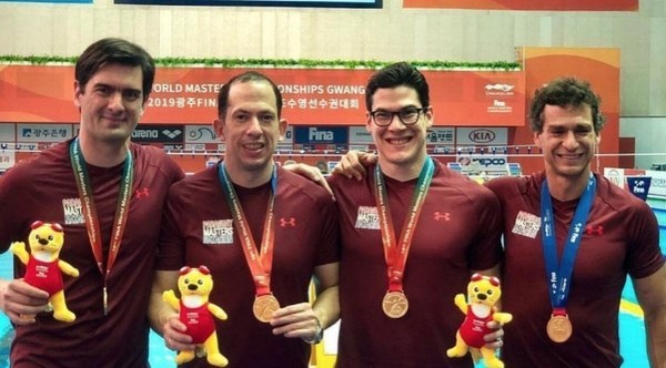 ¡PARAGUAY CAMPEÓN DEL MUNDO EN NATACIÓN MASTER!