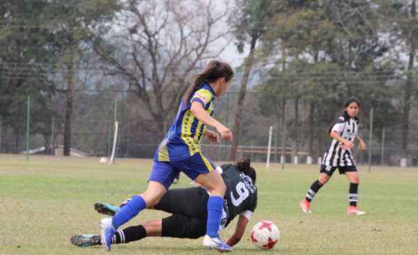 HOY / Tremenda paliza en el estreno del torneo Clausura