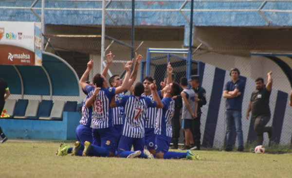 HOY / Reasegura la punta y camina con firmeza a la Primera División