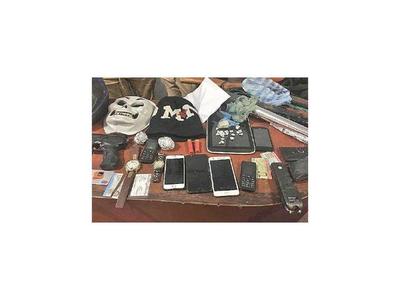 Detienen a ocho presuntos asaltantes en zona de Santaní