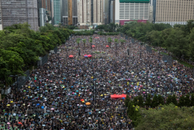 Manifestantes vuelven a las calles de Hong Kong