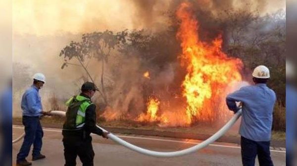 Declaran “desastre departamental” por incendios en el este de Bolivia