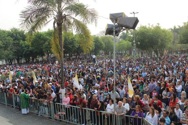 Itaipú: Piden patriotismo en negociaciones con Brasil  - Nacionales - ABC Color