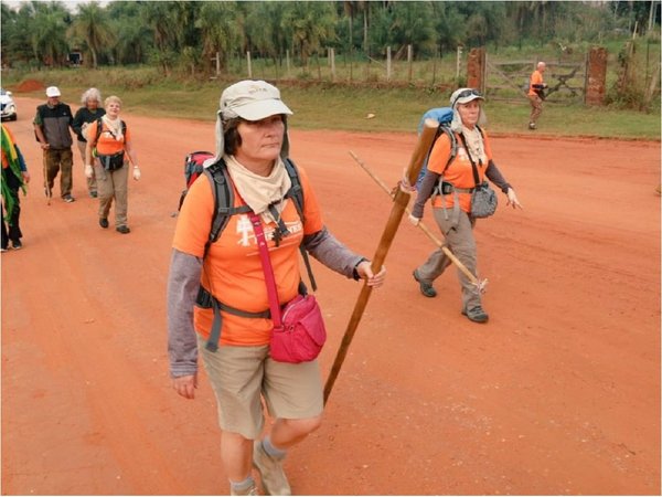 Peregrinos emprenden recorrido en el Camino de las Misiones