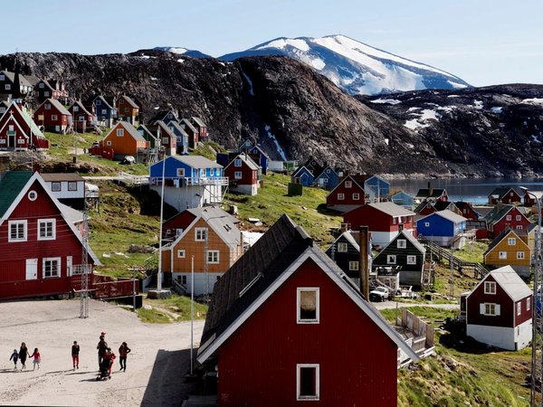 Trump "quiere echar un vistazo" a compra de Groenlandia