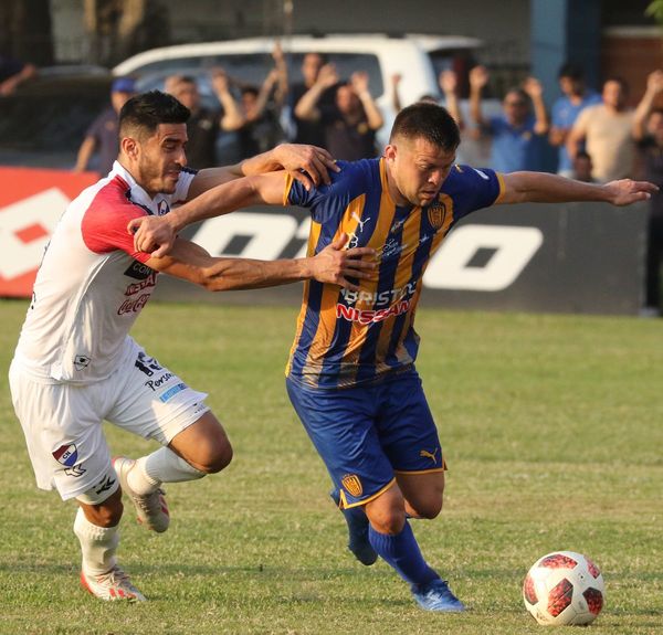 Luis Ibarra evitó la derrota de Luqueño