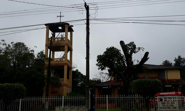 Queman imágenes de la iglesia de Coronel Oviedo | Noticias Paraguay