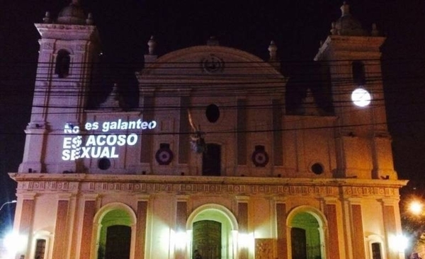 HOY / Con mensajes en la Catedral y en la  UCA protestan contra Kriskovich