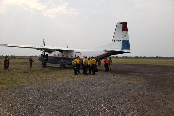 Montan centro de operaciones para controlar incendio en el Pantanal