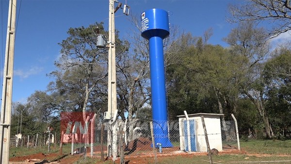 NUEVO POZO DE AGUA PARA LA COMPAÑÍA PIRYTY DE SAN COSME Y DAMIÁN