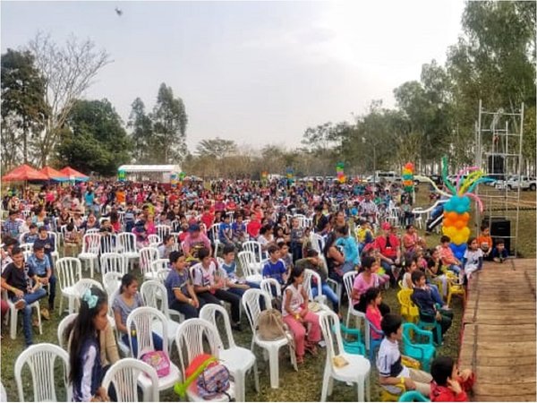 Titular de Petropar justifica uso de avión estatal para evento infantil