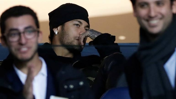 HOY / Sube la presión para que el PSG se quede con Neymar