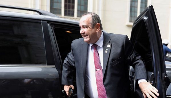 Presidente electo de Guatemala visita Washington en medio de debate migratorio