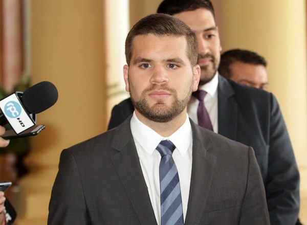Ejecutivo dispone cambios en el Consejo de Administración del IPS | .::Agencia IP::.