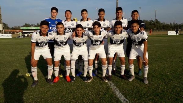 Clásico blanco y negro, atractivo del adelanto  - Fútbol - ABC Color