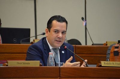 Senador Friedmman: "si debo dar un paso al costado, lo haré"