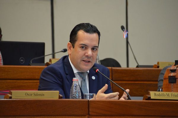 Senador Friedmman: "si debo dar un paso al costado, lo haré"
