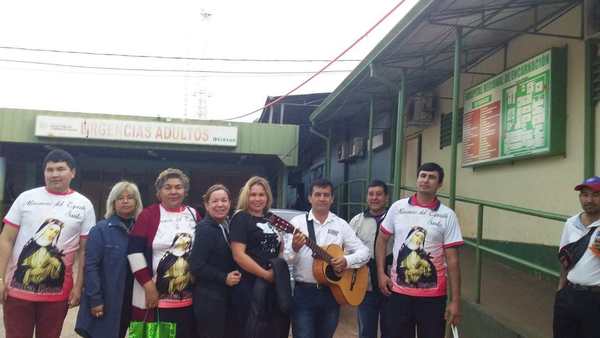 GRUPO DE VOLUNTARIOS LLEVARON REGALOS A NIÑOS INTERNADOS EN HRE