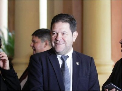 Armando Rodríguez asegura que no lo destituyen del IPS, sino que renuncia