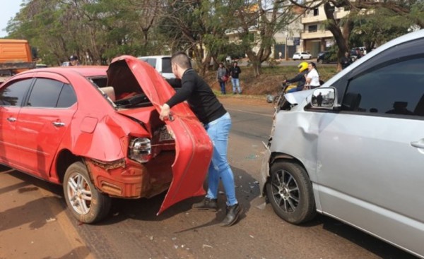 Violento accidente deja varios heridos en el Km 4,5