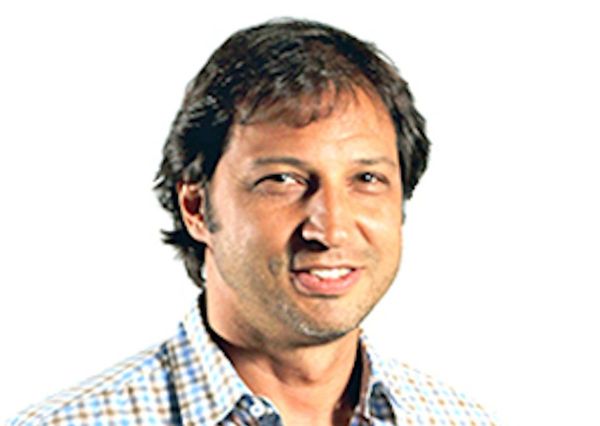Marito se desprende de su principal asesor económico