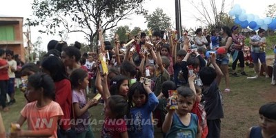 COLORIDO FESTEJO POR EL DIA DEL NIÑO SE DESARROLLÓ EN PTO. TRIUNFO
