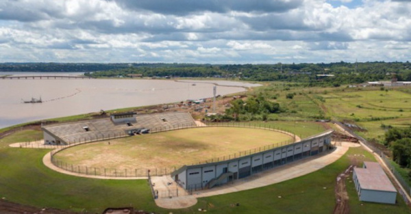 Estadio para 18 mil personas