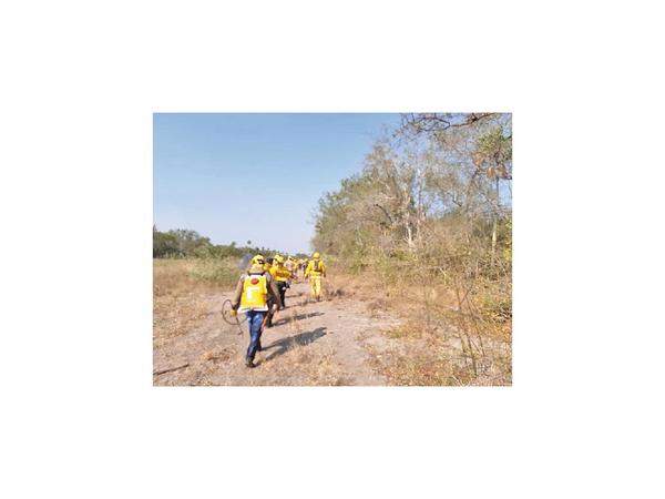 Bahía Negra fuera de peligro y sigue operativo contra incendio