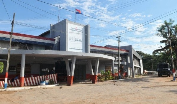 Fiscalía encabeza requisa en Tacumbú