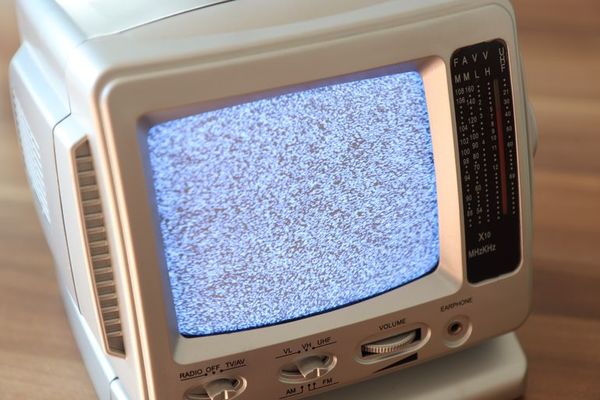 Conatel cede ante empresarios y confirma retraso en apagón analógico - Nacionales - ABC Color