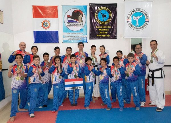Taekwondistas obtuvieron 8 medallas de oro