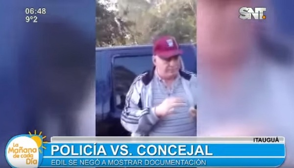 Concejal prepotente casi arrolla a agente de policía