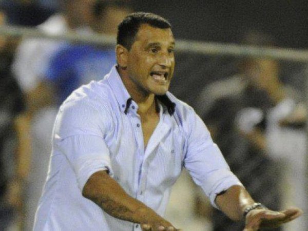 Dirigencia ratifica la confianza hacia Jara