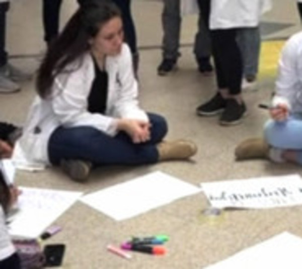 Futuros médicos piden fortalecer departamento de salud mental - Paraguay.com