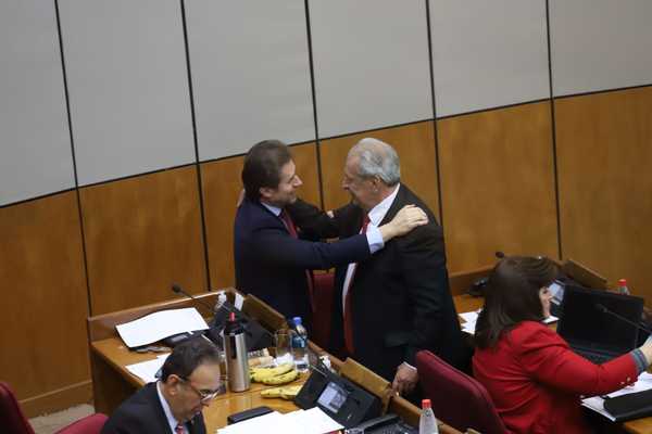 Confirman retorno de Castiglioni a la Cámara de Senadores - .::RADIO NACIONAL::.