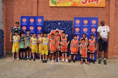 Básquetbol por aniversario naranja  - Básquetbol - ABC Color