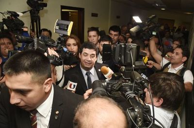 Acta de Itaipú: Empresarios extranjeros citaron como nexo a Hugo Velázquez - Nacionales - ABC Color